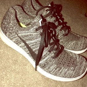 Youth Nike Flyknits